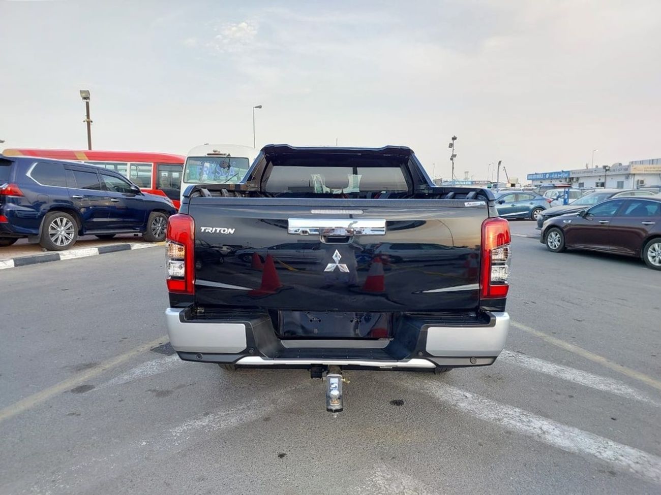 ميتسوبيشي تريتون MITSUBISHI TRITON PICK UP RHD 2021 MODEL 2.4 L DIESEL AUTOMATIC(PM20771)