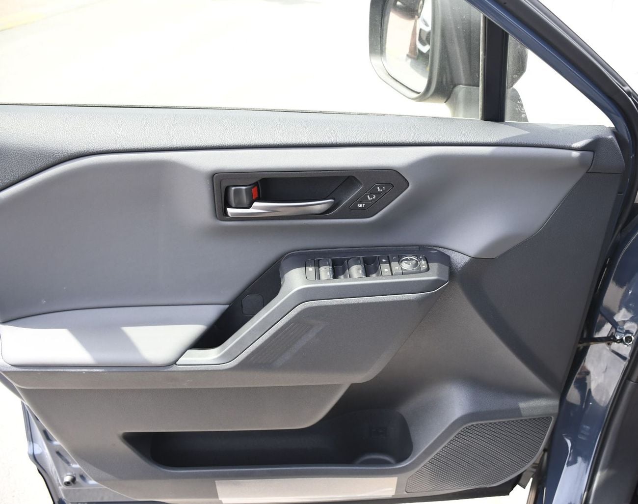 Toyota RAV4 VXR HEV 2.5L full option Ready stock
