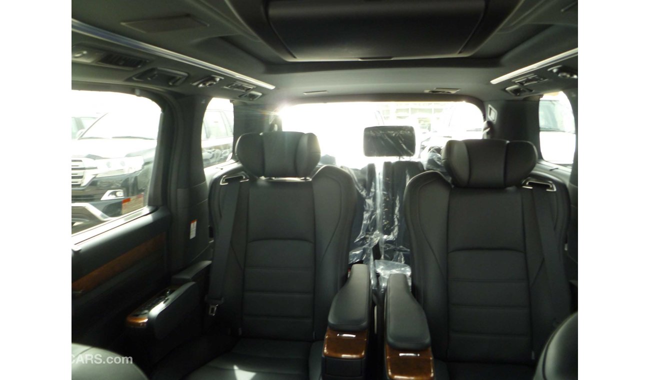 تويوتا ألفارد 3.5L V6 Petrol Executive Lounge Auto