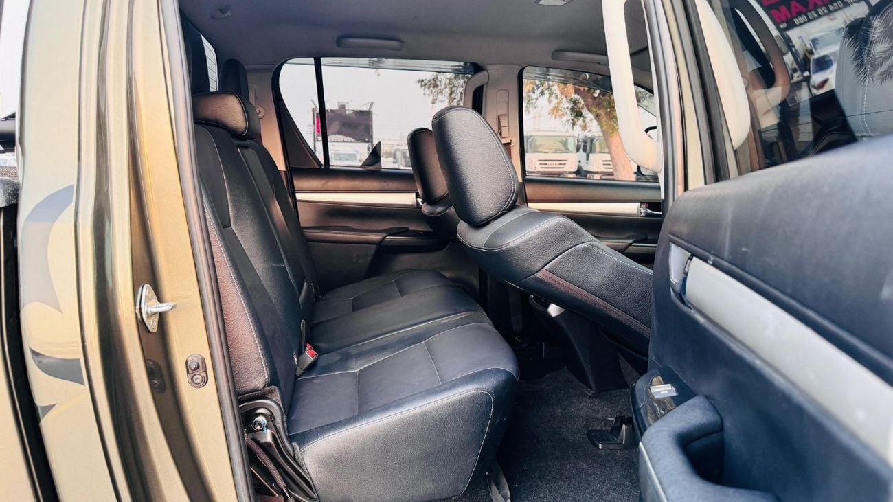 Toyota Hilux FULLY LOADED FOR OFF ROADING | MSA TOWING MIRROR | 2.8L DIESEL | MANUAL | ELECTRIC SEAT | RHD | 2021