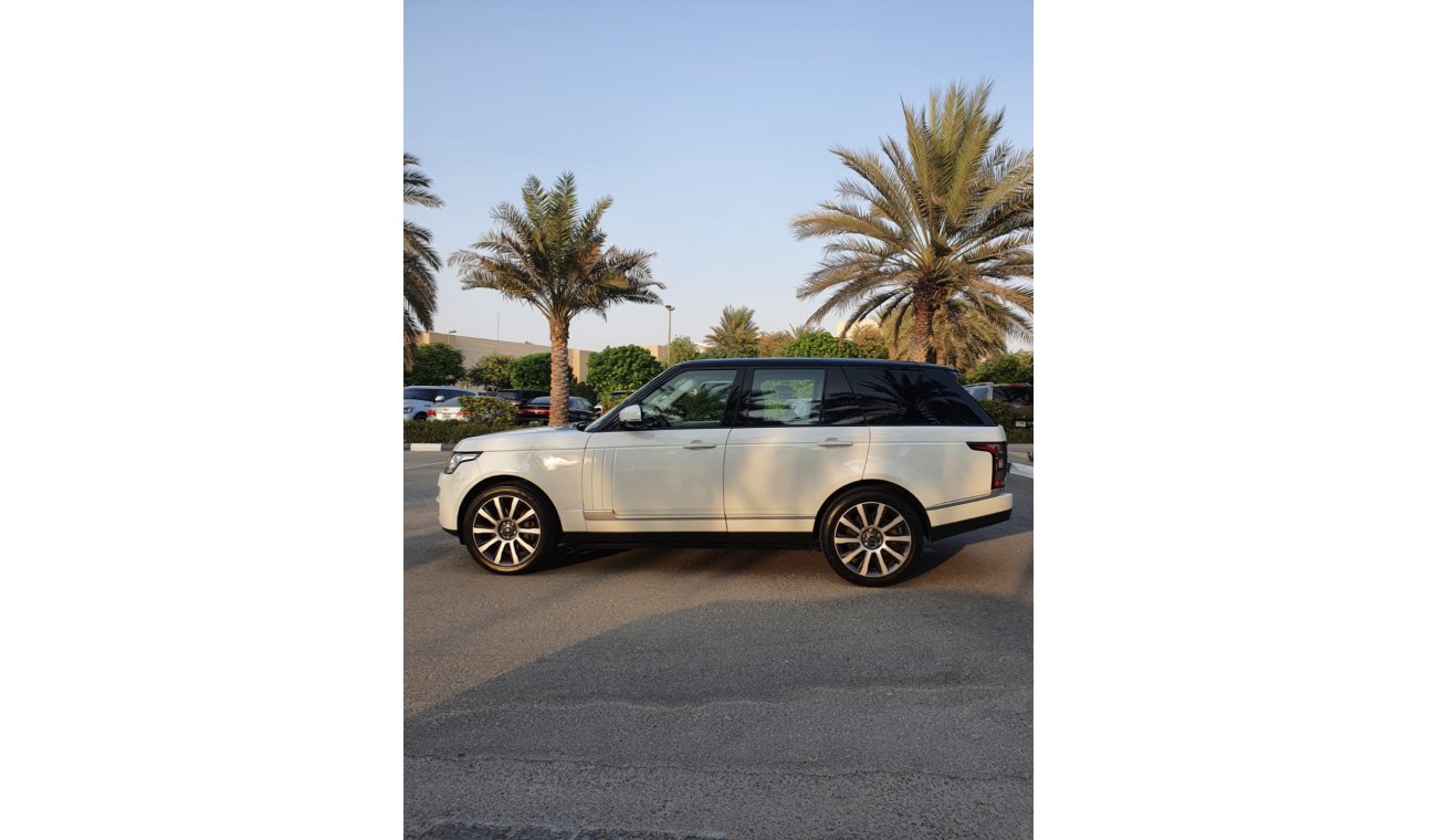 Land Rover Range Rover Vogue SE Supercharged Range Rover Vogue 2015 GCC