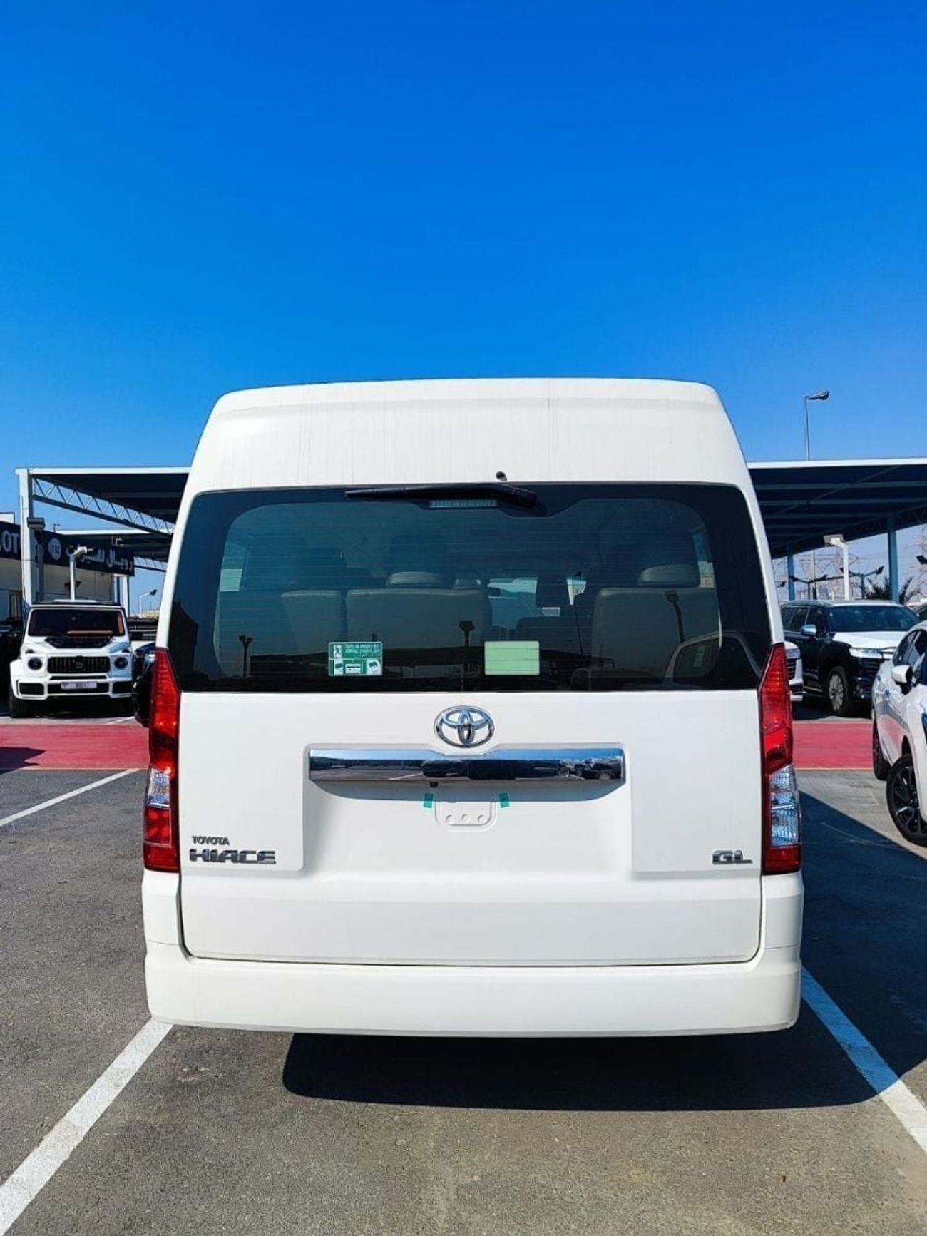 Toyota Hiace - Toyota Hiace GL HIGHROOF / 13 SEATER / REAR CAMERA / 3.5L PETROL A/T / WHITE BUMPER