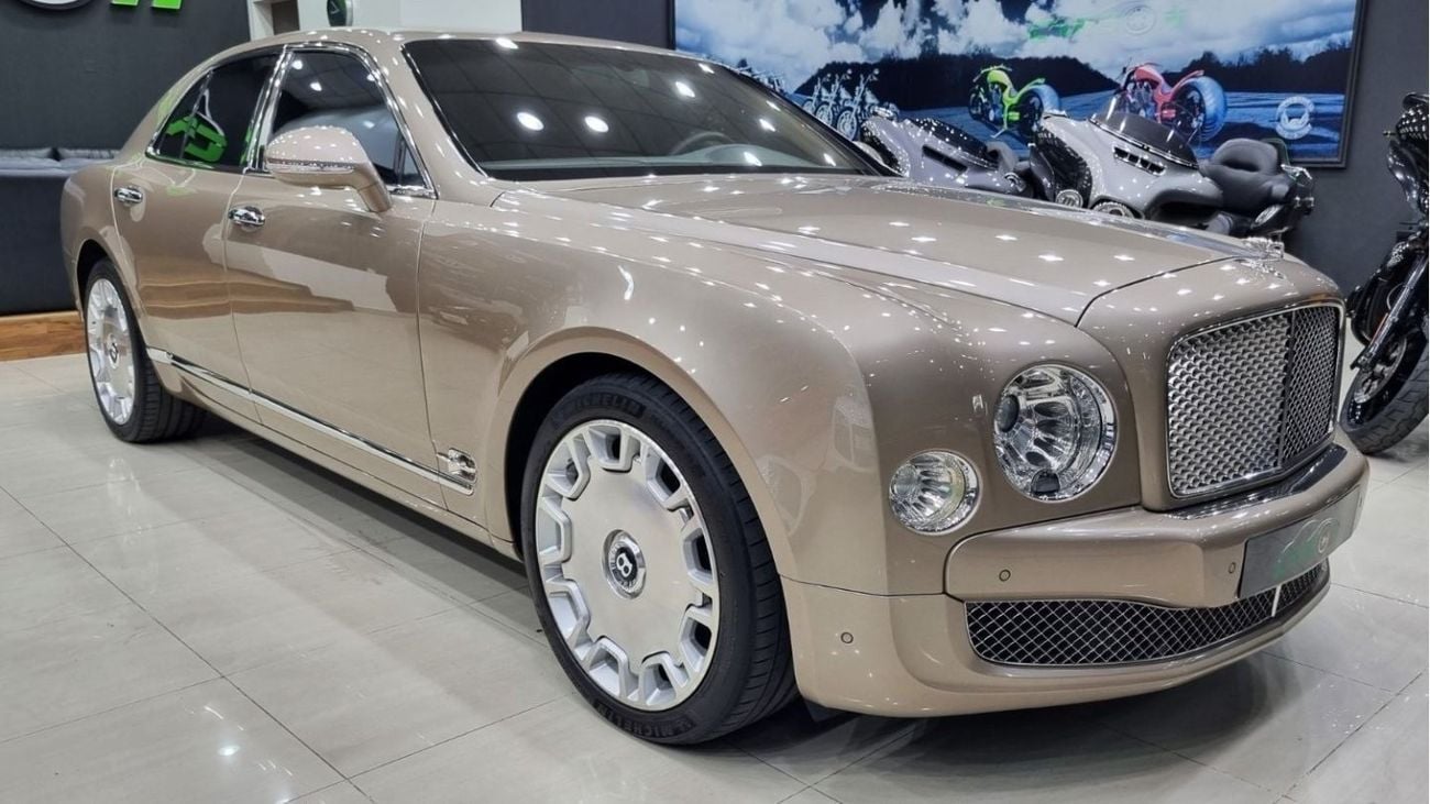 Bentley Mulsanne BENTLEY MULSANNE V8 6.8L 2011 IN BEAUTIFUL CONDITION FOR 200K AED