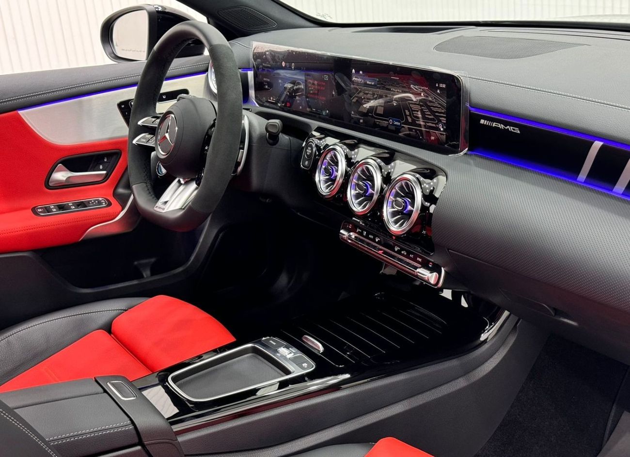 Mercedes-Benz A 35 AMG 2024 Mercedes-Benz A35 AMG Aerokit, Brand New 0 KM, 5 Years EMC Agency Warranty, GCC