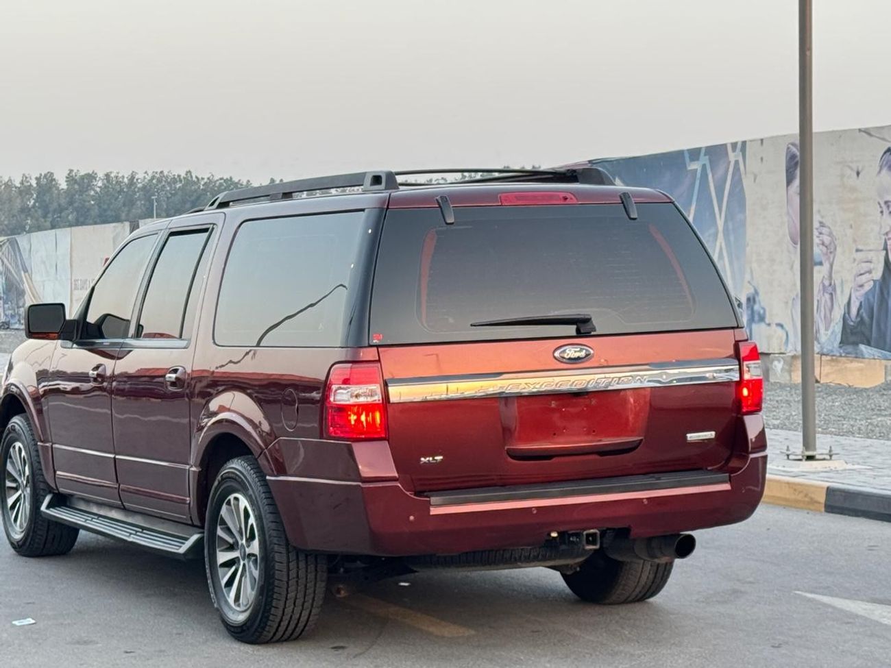 Ford Expedition XLT 3.5L In excellent condition and requires no expense