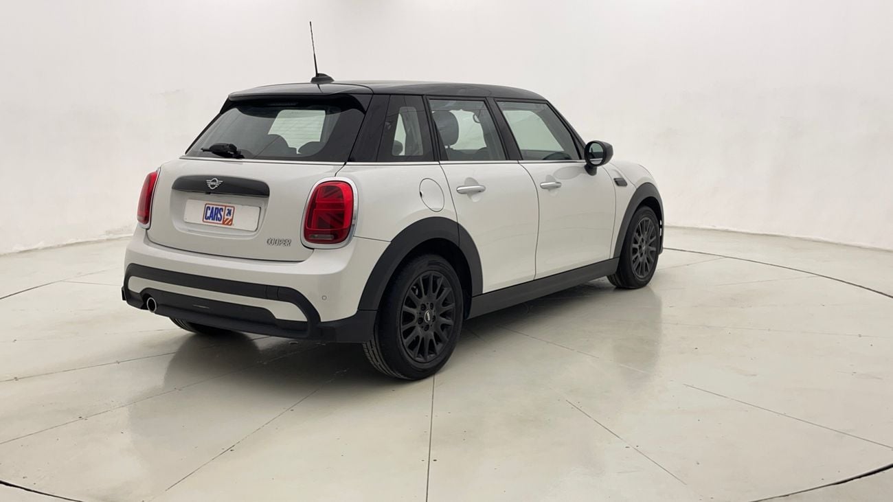 Mini Cooper Std 1.6L STD 1.5 | Zero Down Payment | Home Test Drive