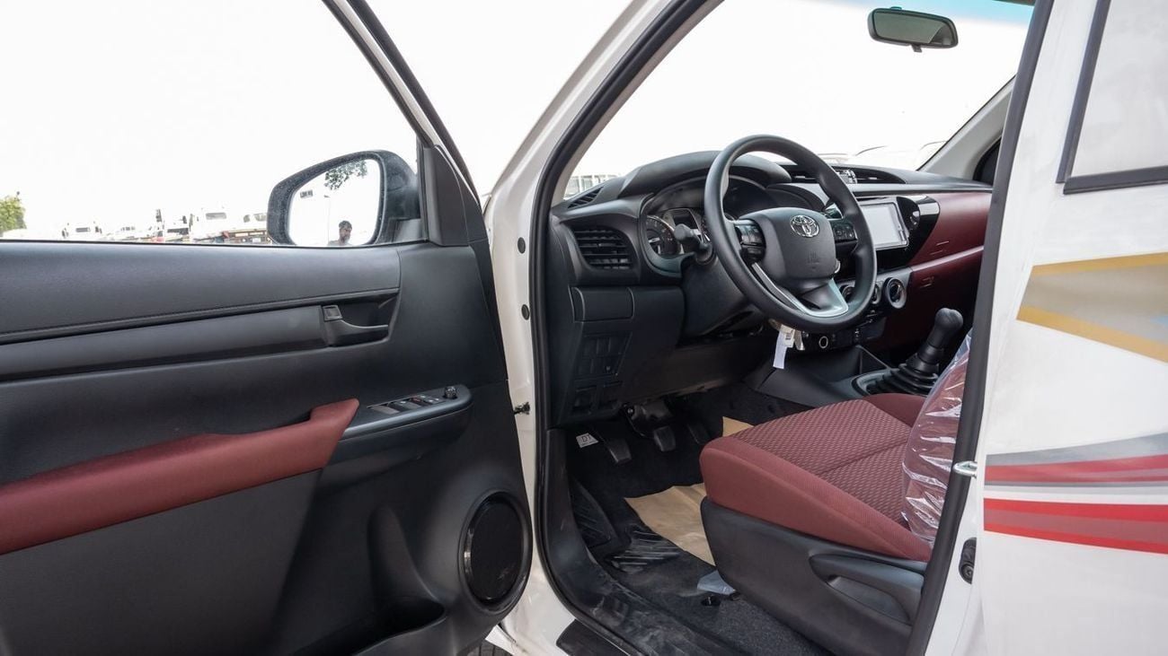 تويوتا هيلوكس TOYOTA HILUX 2.7L MT 4X2 -2025YM