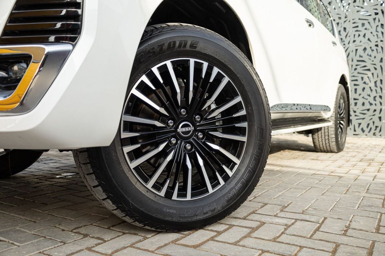 Nissan Patrol SE Platinum 4.0L Nissan Patrol Platinum 2024 GCC | Warranty