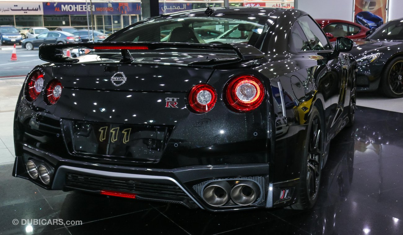 Nissan GT-R