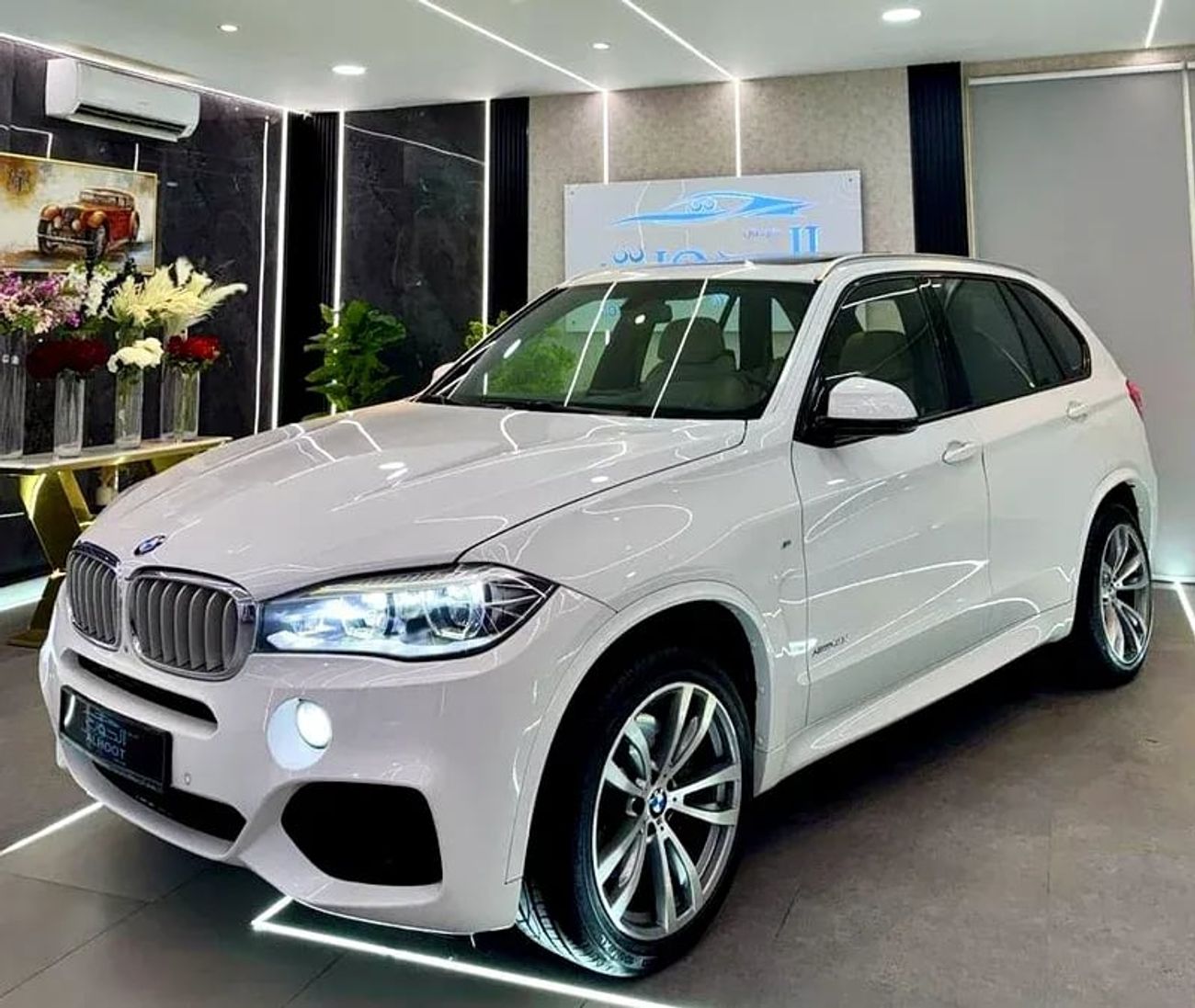 بي أم دبليو X5 50i Luxury 4.4L (5 Seater)