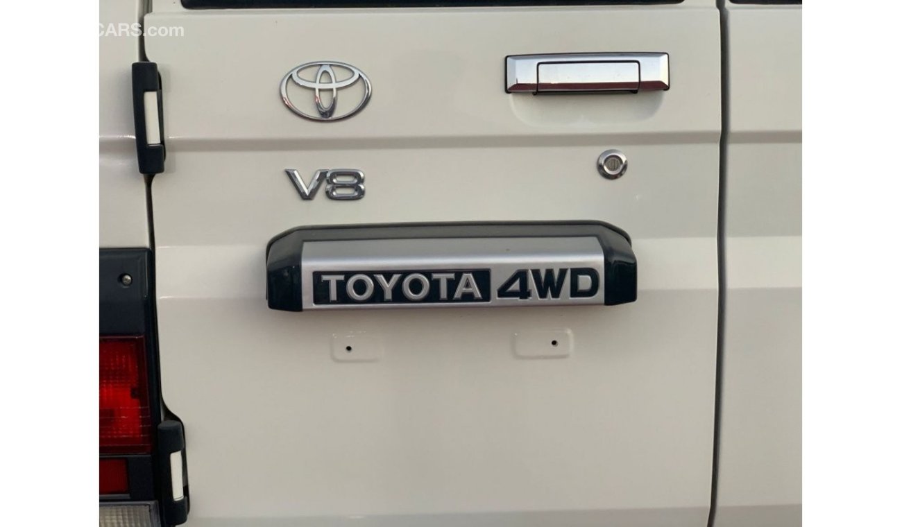 تويوتا لاند كروزر هارد توب Toyota Land Cruiser Hard Top M/T 4.5L V8 Diesel 2021 Model