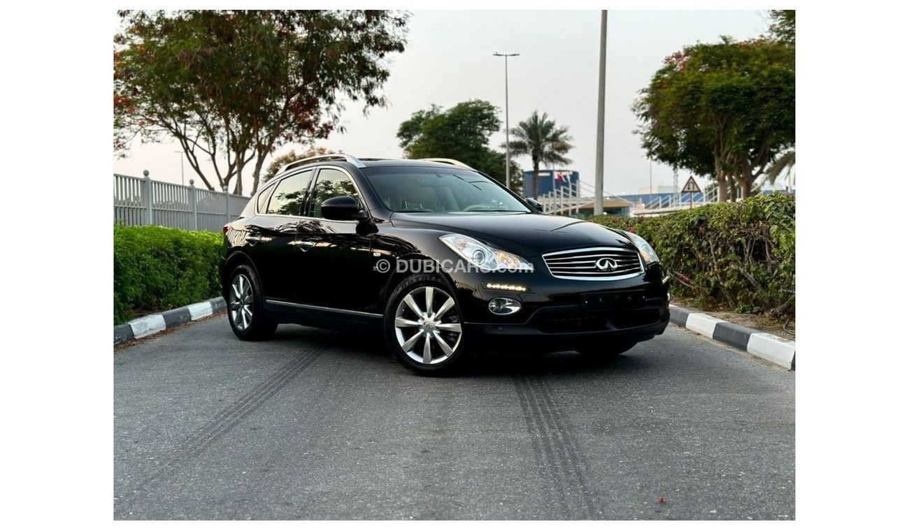 Infiniti QX50 Excellence clean car, fully loaded.