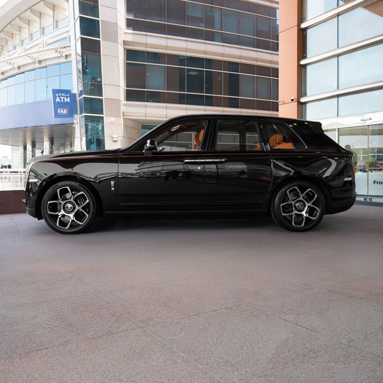 رولز رويس كولينان 2024 ROLLS ROYCE CULLINAN BLACK BADGE DONE ONLY 6000KM