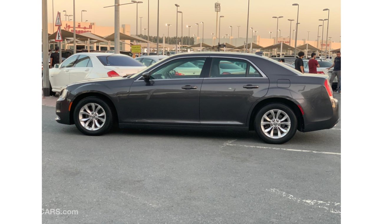 Chrysler 300C Chrysler C300_2016_Excellent_ Condihion