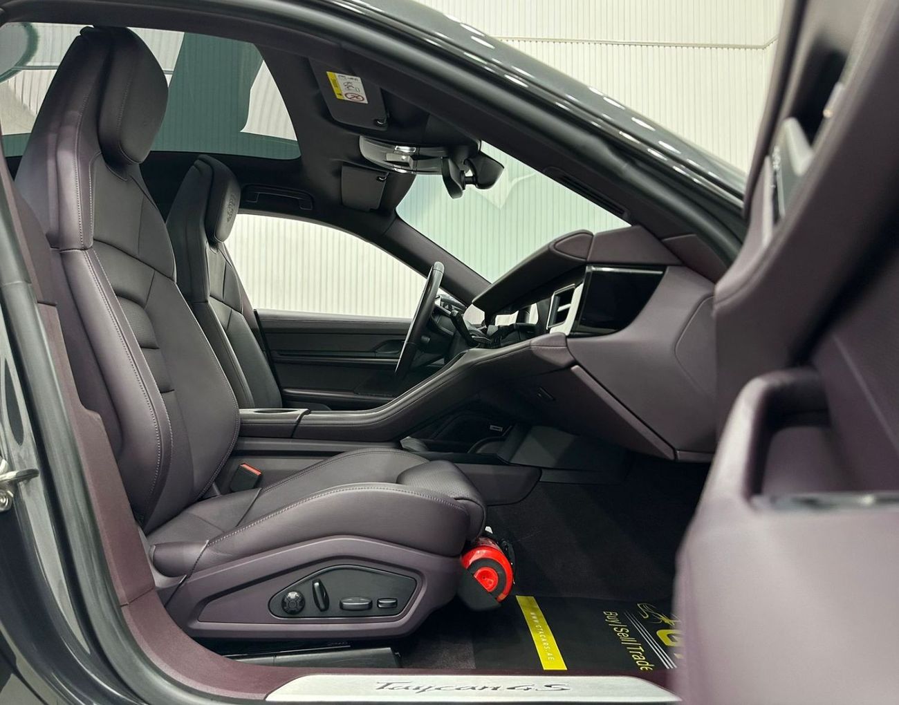 Porsche Taycan 2021 Porsche Taycan 4S, Dec 2028 Porsche Battery Warranty, Full Options, Very Low Kms, GCC