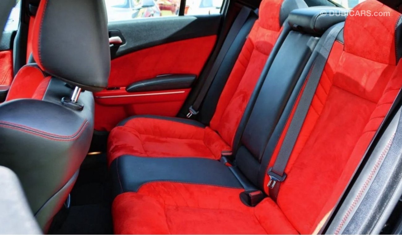 دودج تشارجر *LOW MILES* Charger SRT Scat Pack 6.4L 2021/Leather interior/ Excellent Condition