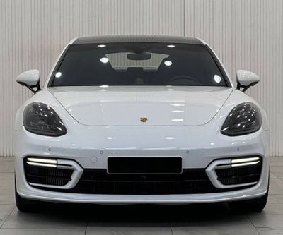 Porsche Panamera GTS