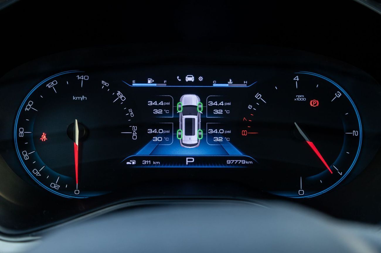 Chevrolet Captiva Premier 1.5L (150 HP) (7 Seater)