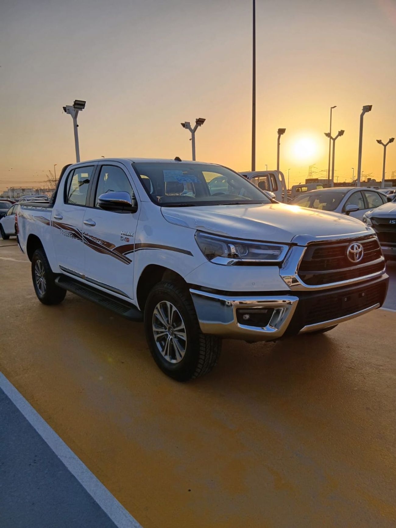 تويوتا هيلوكس Toyota Hilux Country Double Cab 2.8L 4x4 Turbo Diesel | Saudi Specifications | Brand New 0KM | Expor