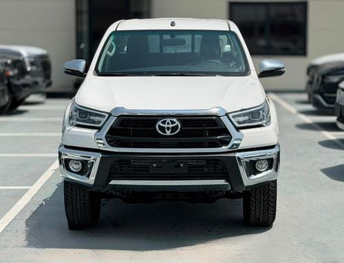 Toyota Hilux SR5 (NON GCC) SR5 2.7L Petrol 4WD 2026 Export Price @ 132,500 AED
