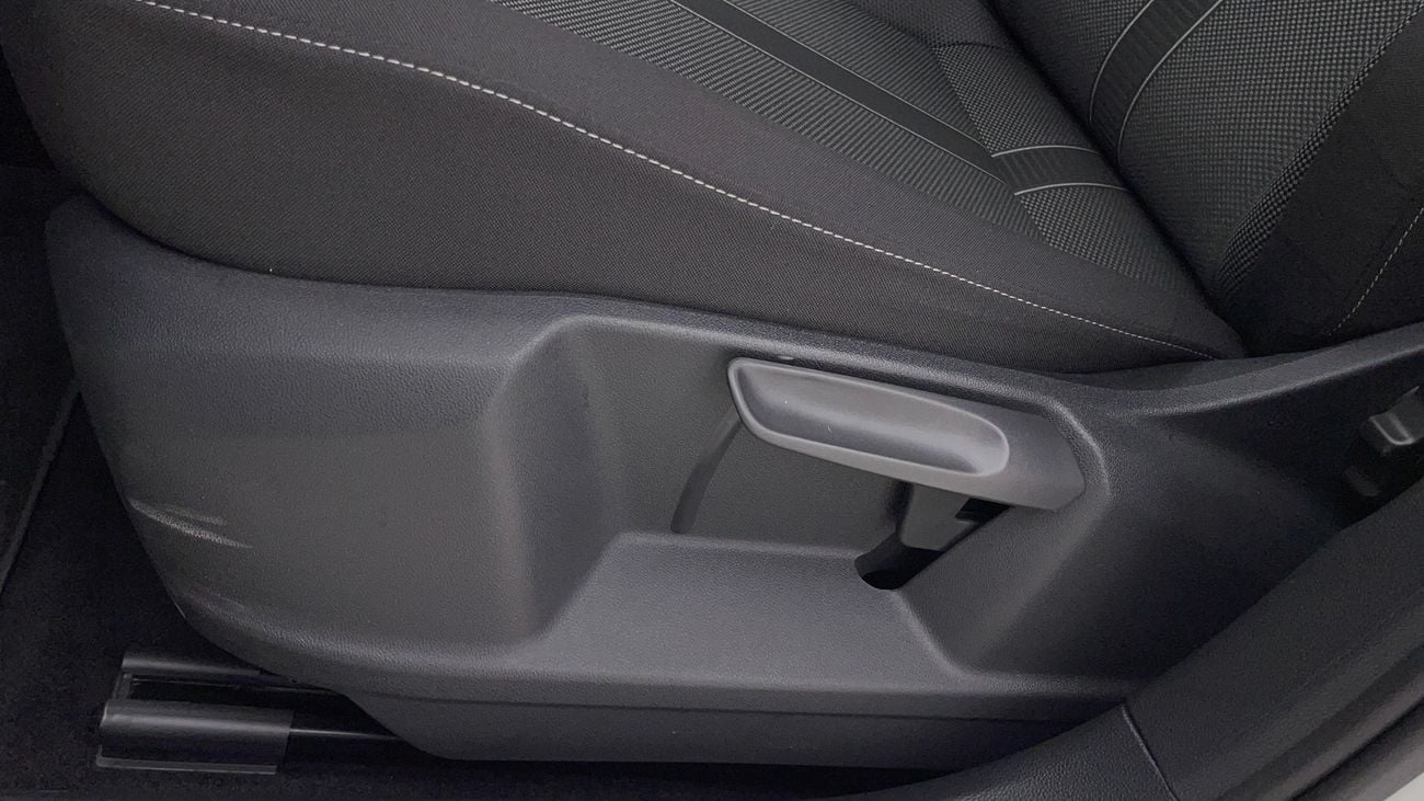 Volkswagen T ROC LIFE + 1.4 | Zero Down Payment | Home Test Drive