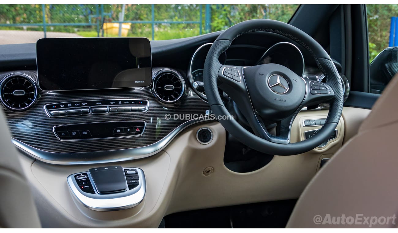 مرسيدس بنز EQV300 BRAND NEW 2022 FULL ELECTRIC