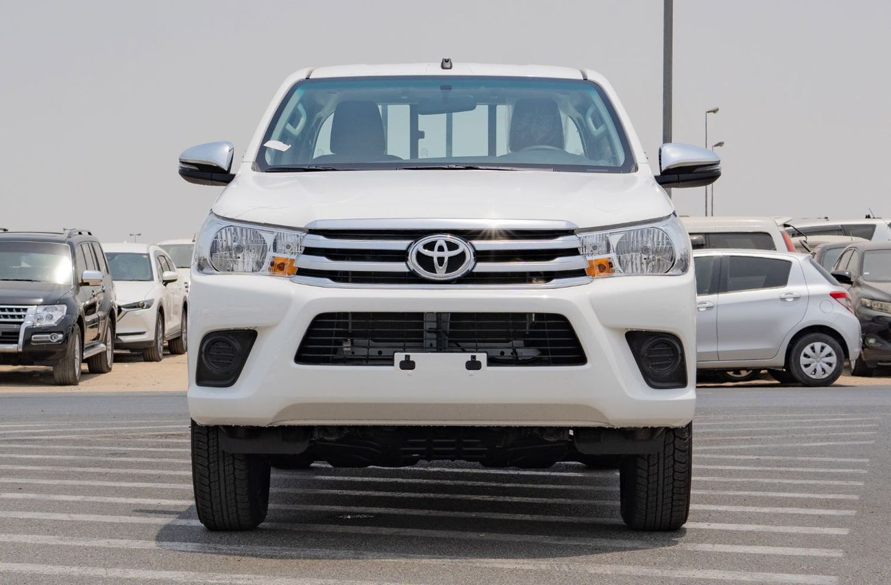تويوتا هيلوكس 2025 Toyota Hilux DLX 2.7L AT Petrol (White)