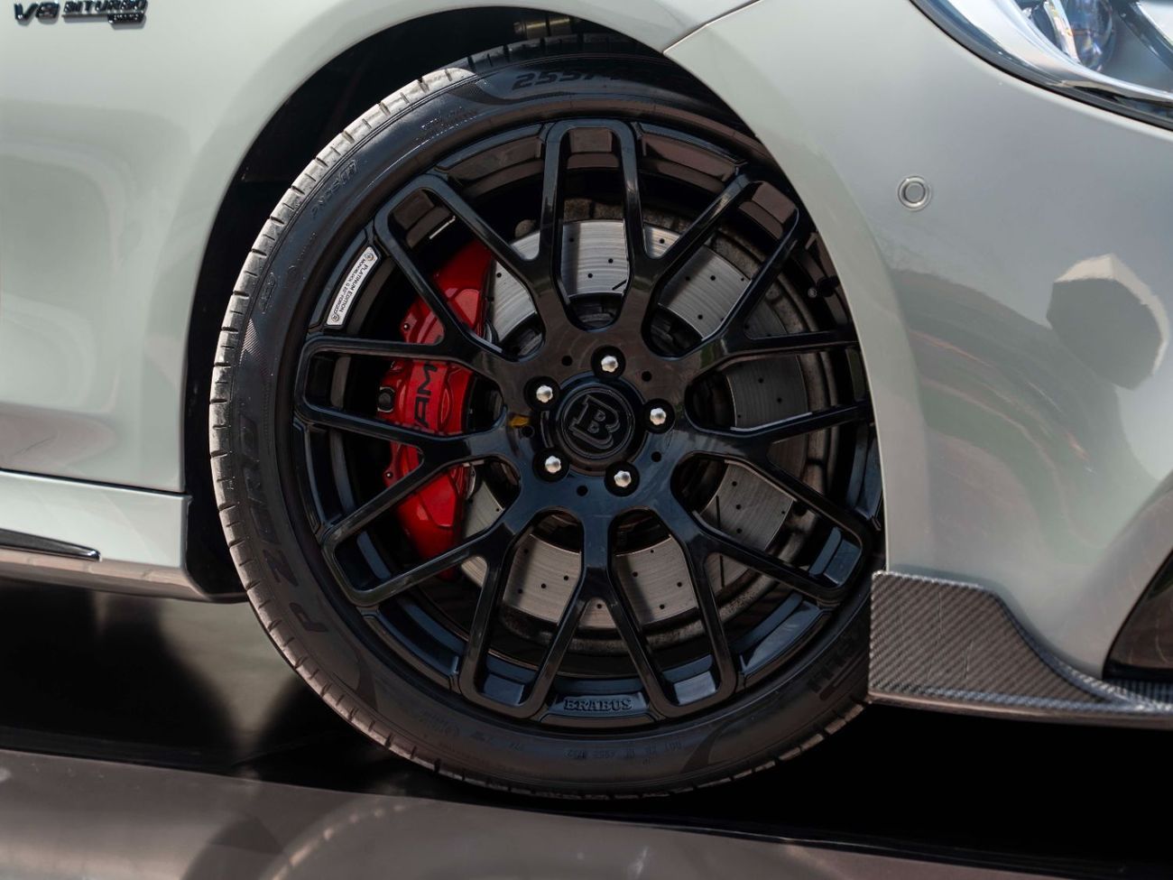 Mercedes-Benz S 63 AMG Std 5.5L