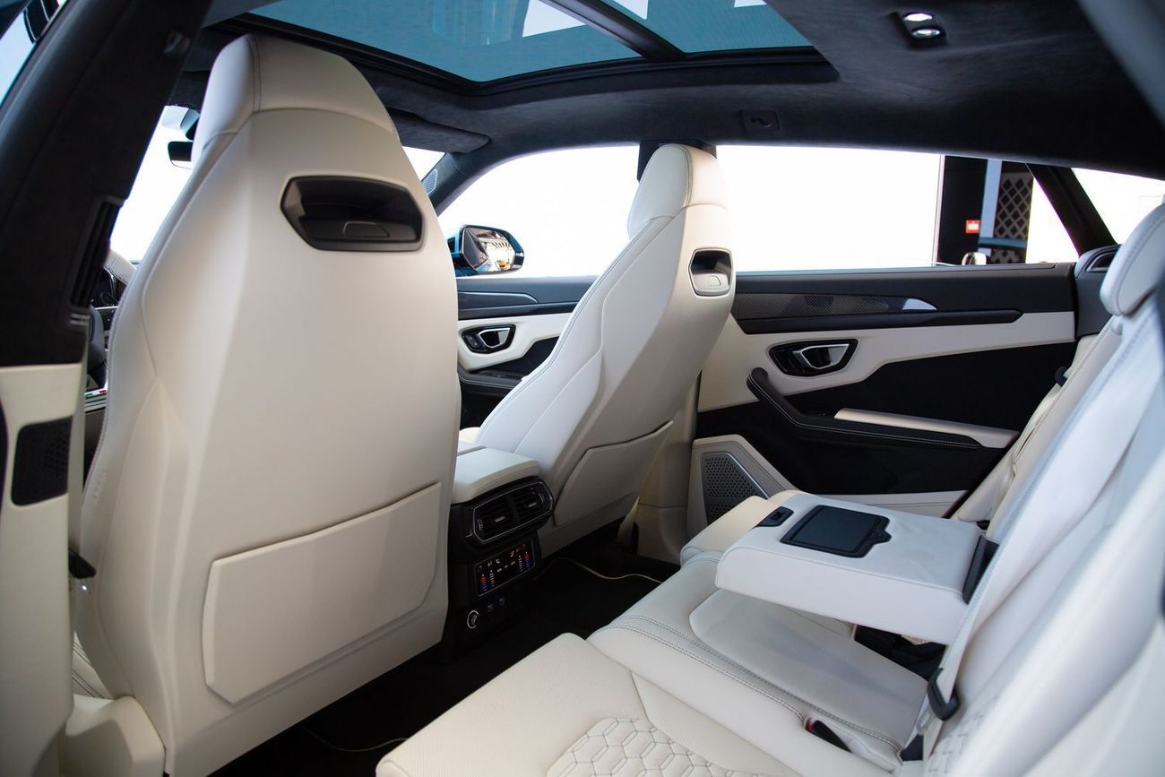 Lamborghini Urus STD 4.0T V8