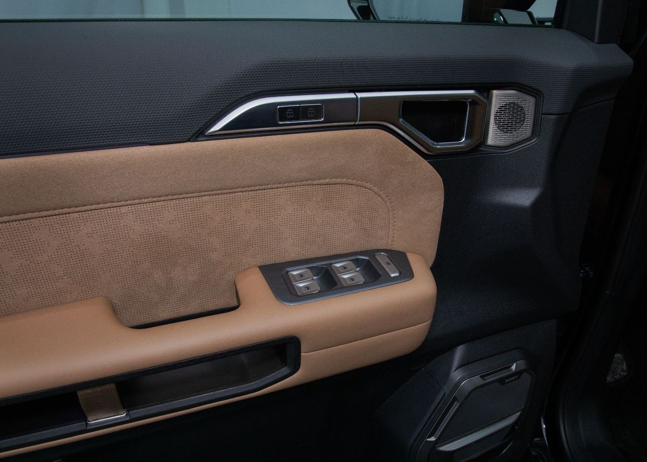Jetour T2 LUX