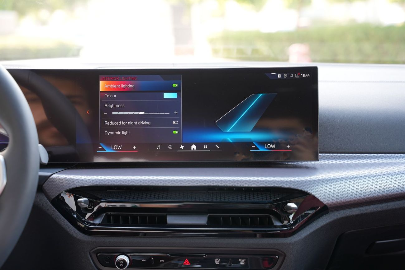 بي أم دبليو i4 2025 BMW i4 e-Drive 40 M-Sport kit RWD Brooklyn Gray 0Km