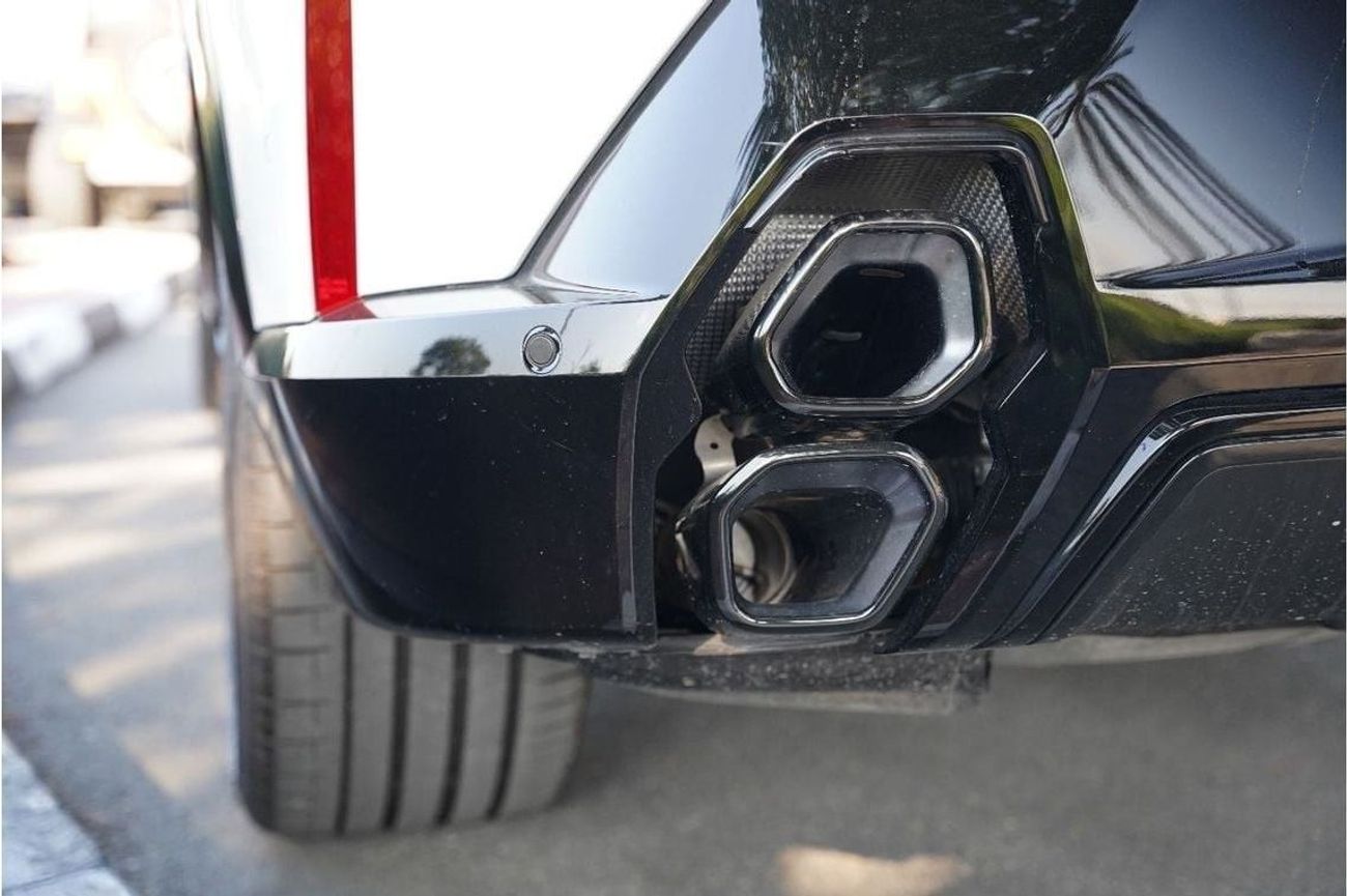 بي أم دبليو XM 2025 BMW XM Hybrid GCC AWD 4.4L White 0Km