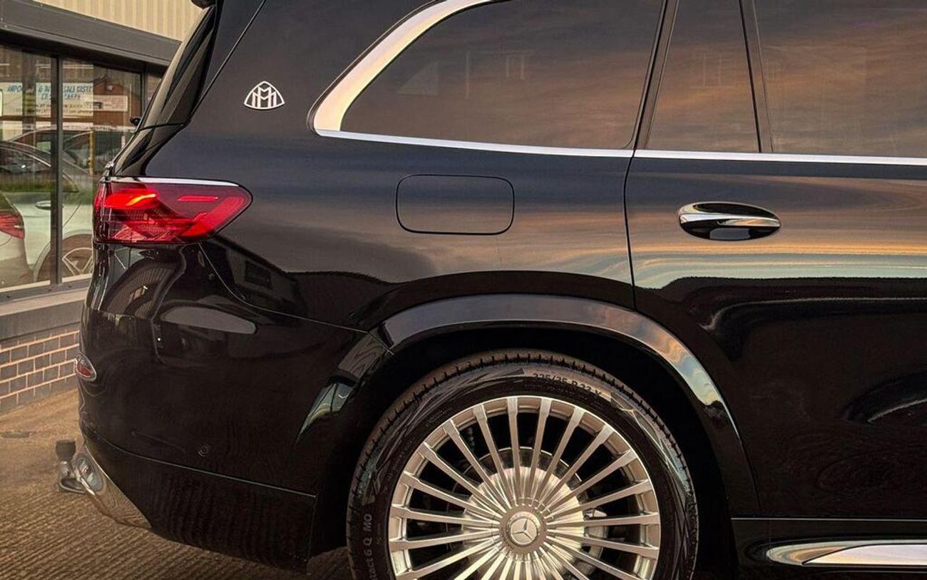 مرسيدس مايباخ gls600 مايباخ Mercedes-Benz Maybach GLS 4.0 GLS600h V8 MHEV First Class G-Tronic 4MATIC (EXPORT ONLY)