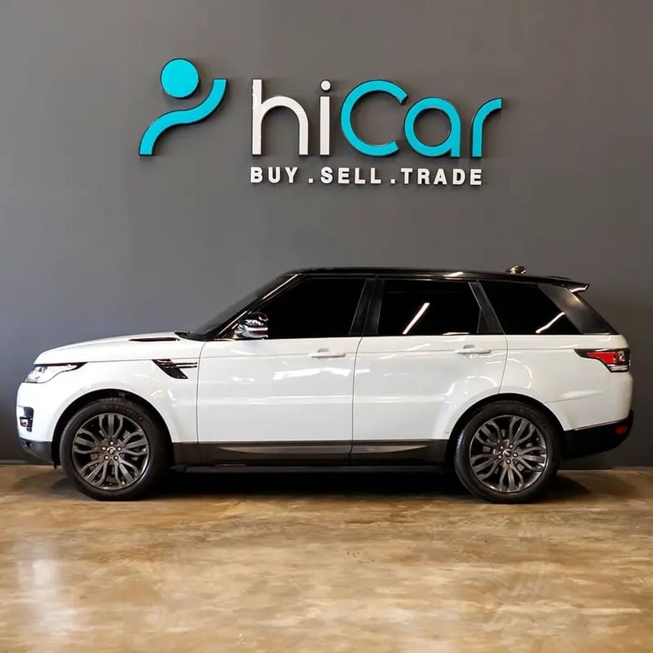 Land Rover Range Rover Sport AED 2,723 p.m • 0% Downpayment • Range Rover Sport Supercharged HSE   • 1 Year Warranty