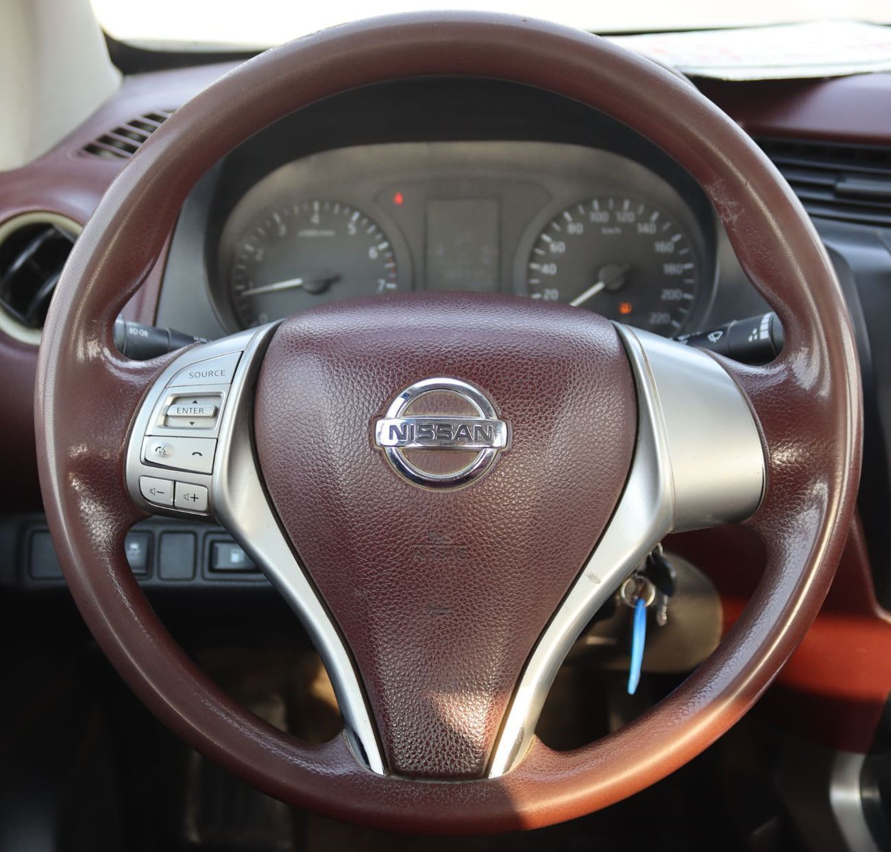 Nissan Navara CSF 2.5L (168 HP) RWD Nissan Navara 2020 model, GCC, accident-free, in excellent condition, 103,000