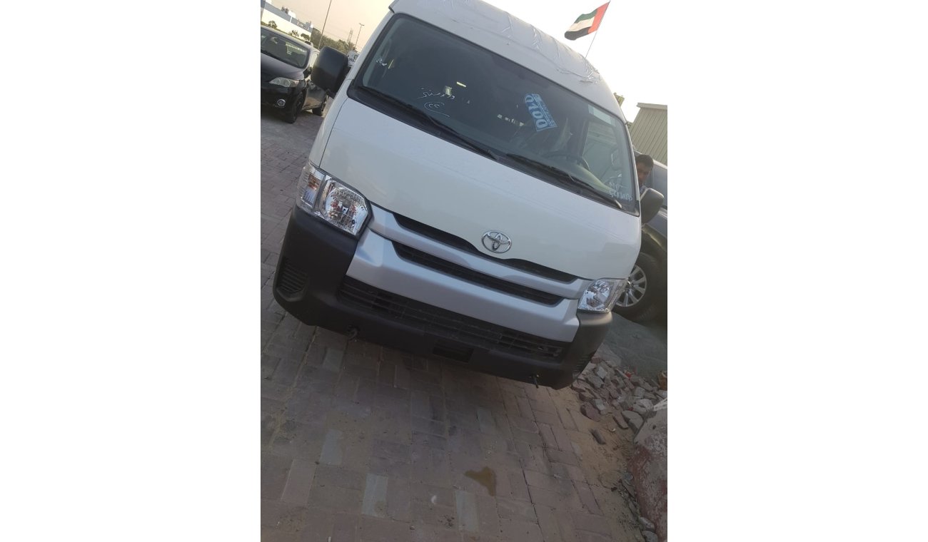 Toyota Hiace petrol  14 seat