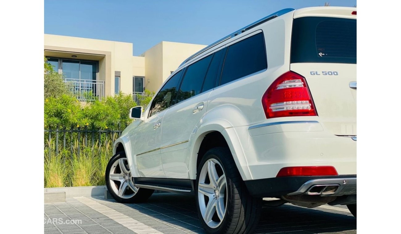 مرسيدس بنز GL 500 Mercedes GL 500 4matic || GCC || 4WD || Immaculate Condition