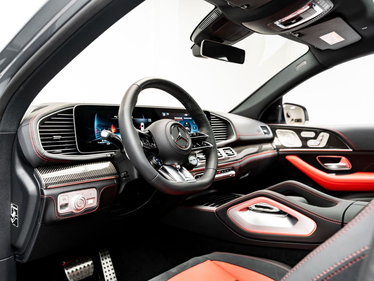 Mercedes-Benz GLE 53 AMG Premium + 3.0L 2025 Mercedes GLE53 AMG, 2030 Mercedes Warranty, Low KMs, GCC