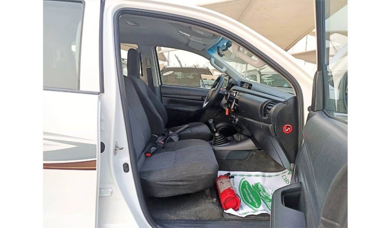 Toyota Hilux 4WD - MANUAL GEAR ACCIDENTS FREE - CAR IS IN PERFECT CONDITION INSIDE OUT