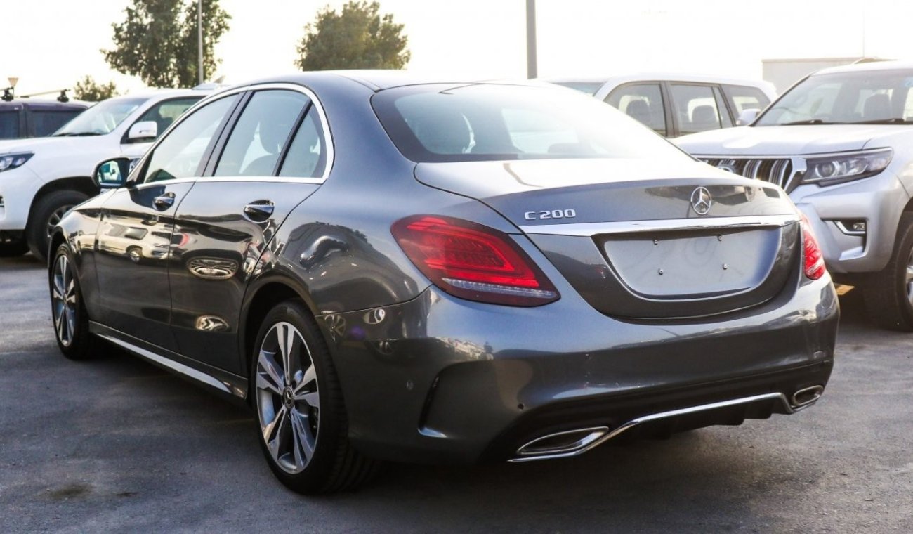 مرسيدس بنز C200 Full option clean car