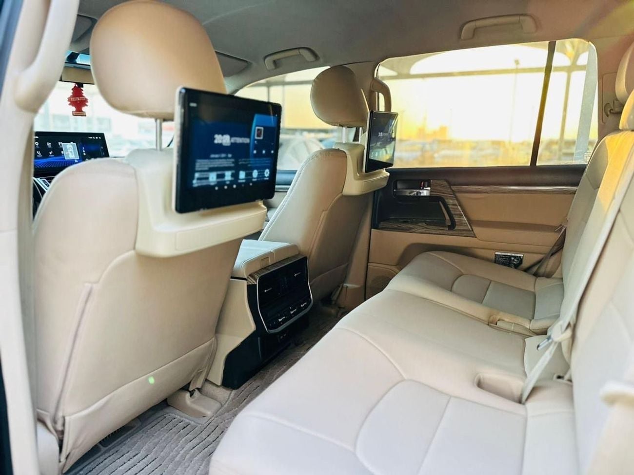 Toyota Land Cruiser GXR Toyota Landcruiser 2019 Facelift 2024 V6