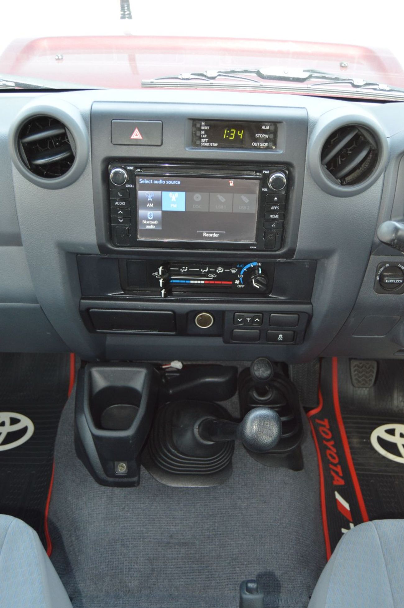 تويوتا لاند كروزر بيك آب Double cabin 4.5L, perfect inside and outside