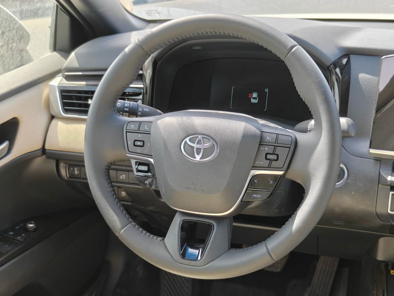 Toyota Camry Toyota Camry LE 2.5L petrol automatic GCC spec FWD