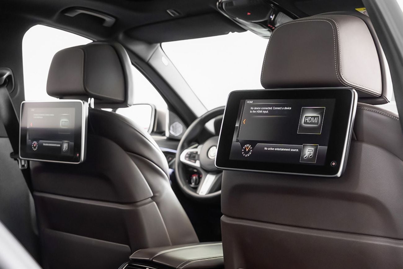بي أم دبليو M550i