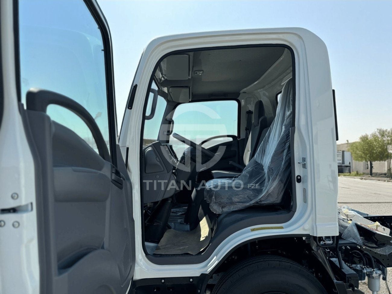 إيسوزو NPR 85 ISUZU NPR TRUCK CAB CHASSIS 4X2 MYY-5T 5- speed 2025 MODEL