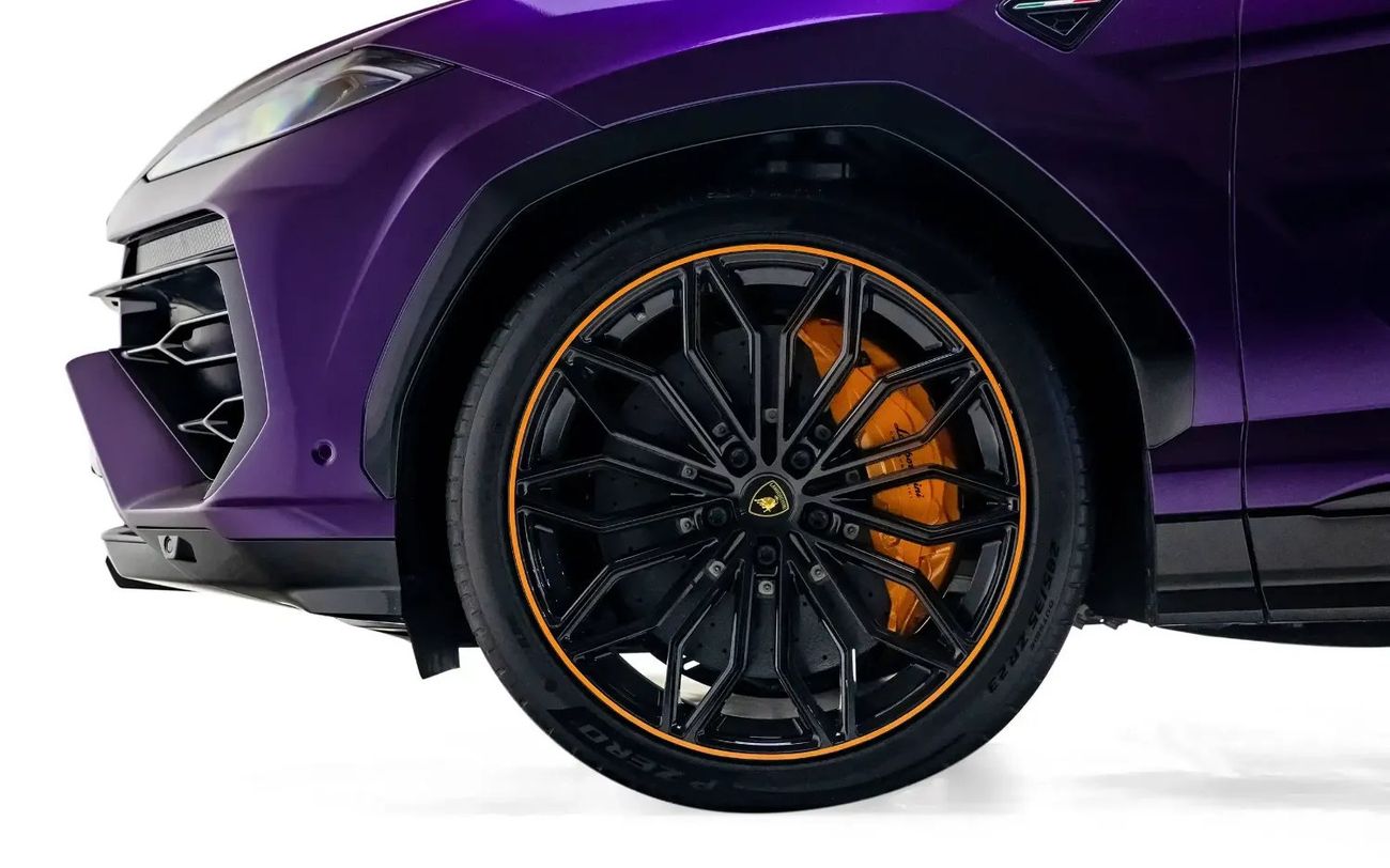 Lamborghini Urus SE - GCC Spec -With Dealer Warranty and Service Contract