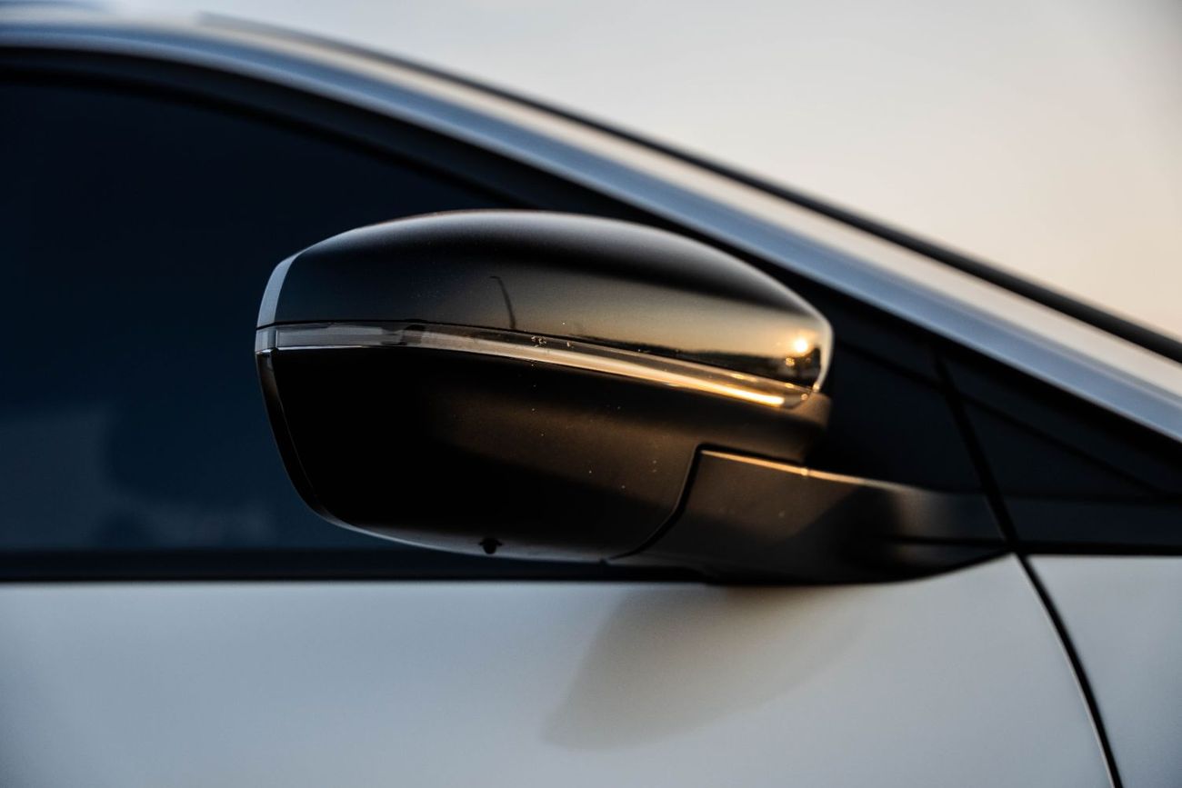 بيجو 3008 Active 2024 Agency Warranty 1.6L 4 Cylinders Full Service History GCC