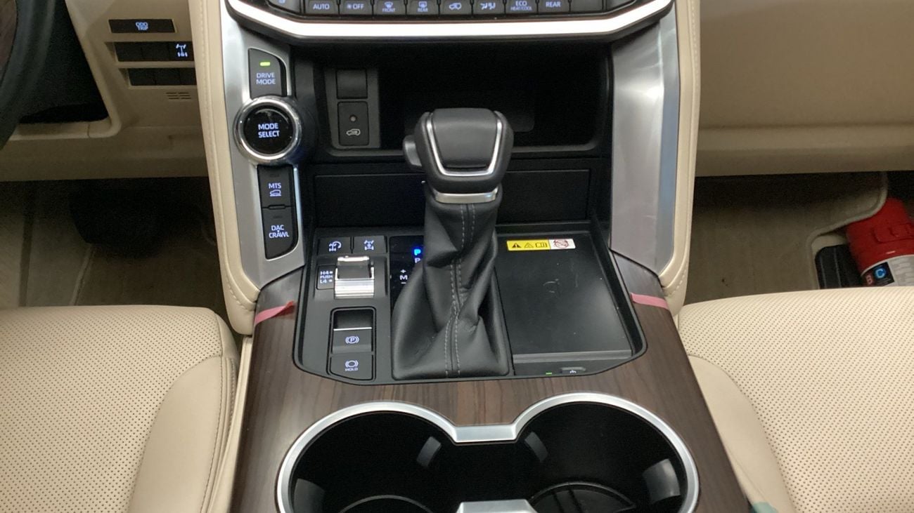 تويوتا لاند كروزر 3.5T V6 GXR 4WD AUTO | شامل الضمان | 0 ﺪﻔﻋﺓ ﺃﻮﻟﻯ