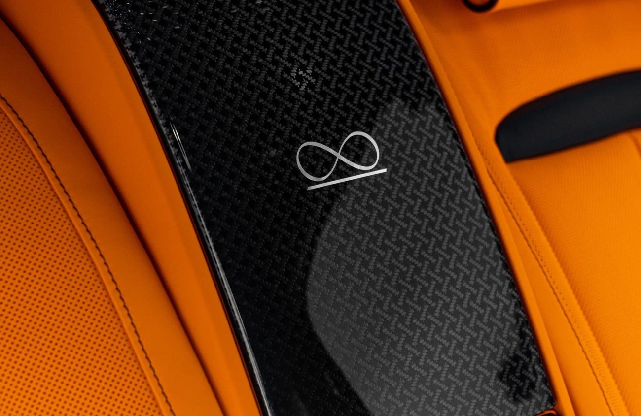 Rolls-Royce Cullinan 6.75 L V-12 Twin-Turbocharged Engine