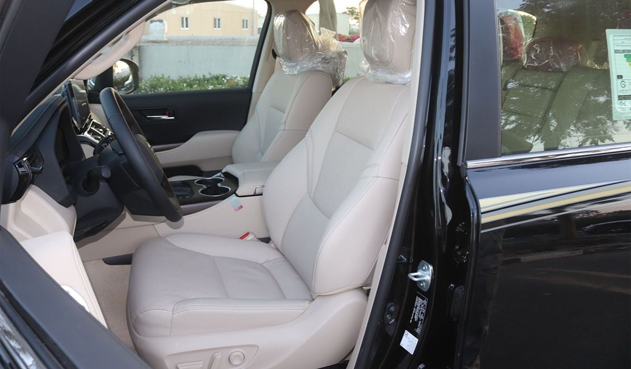 تويوتا لاند كروزر 2026 Model Toyota Land Cruiser (LC300) VX, 4.0L Petrol 4WD 6A/T